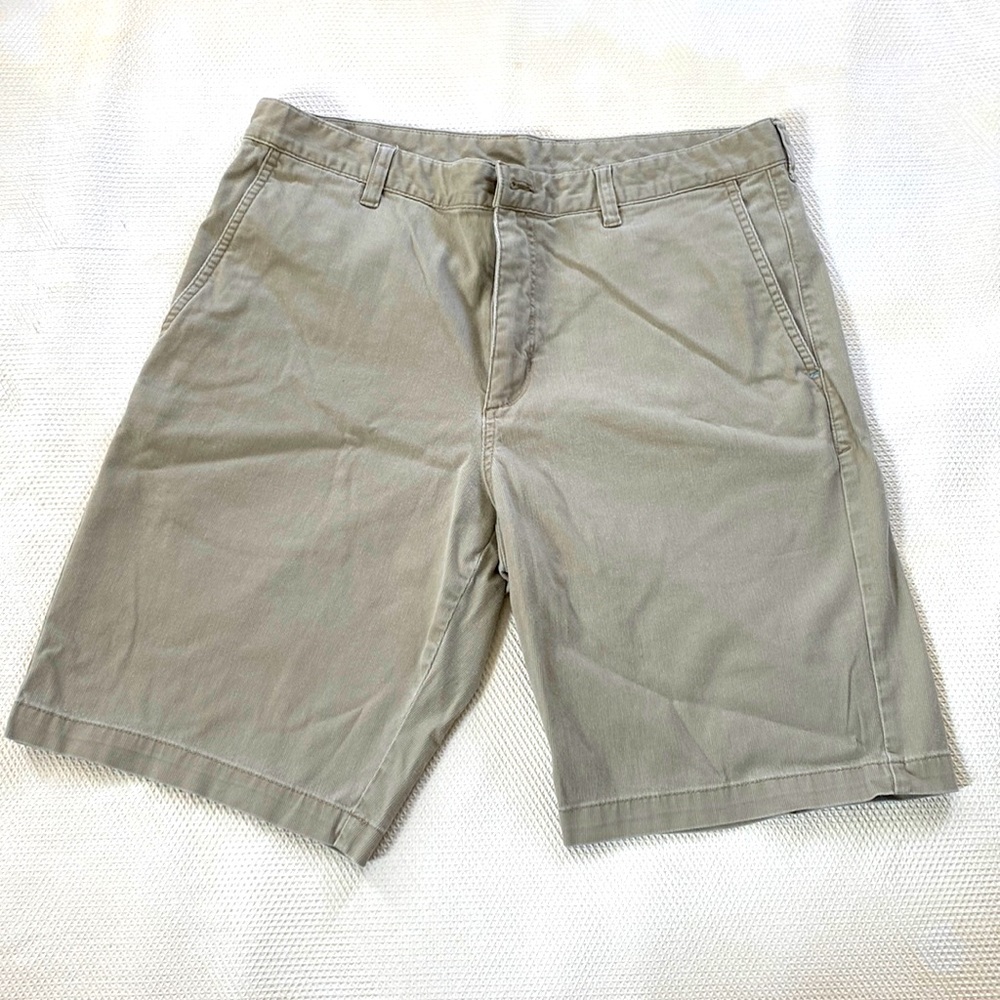 Men’s Tommy Bahama Shorts, Size 34